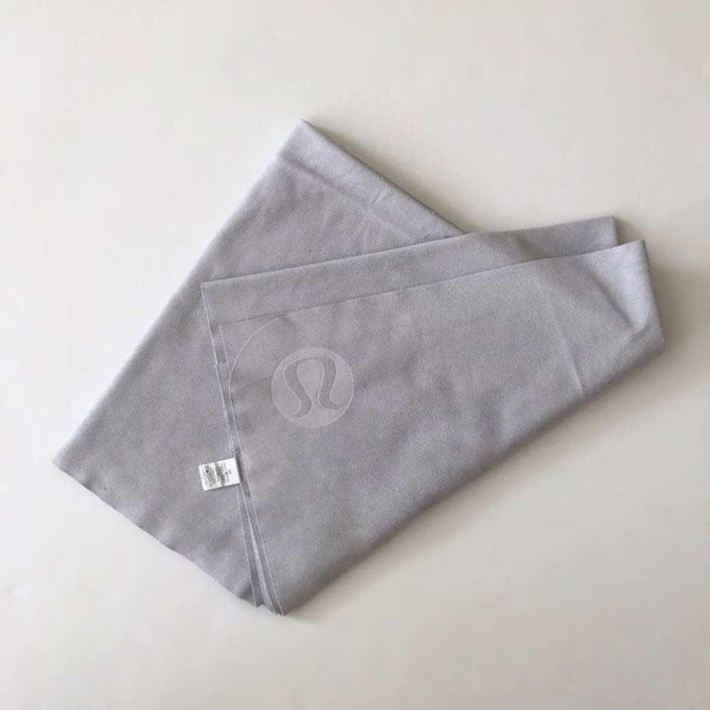 Lululemon yoga mat towel